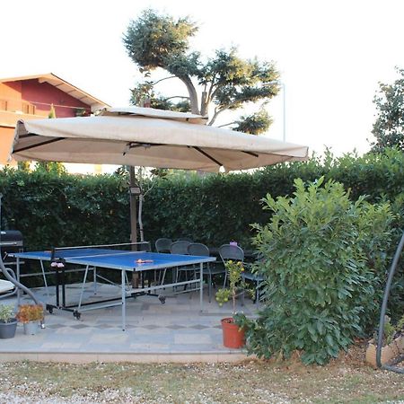 Spazioso Appartamento Castel di Leva Exterior photo