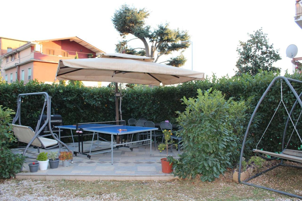 Spazioso Appartamento Castel di Leva Exterior photo